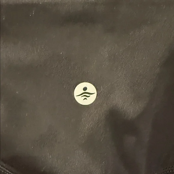 HALARA Black High-Rise Leggings - Picture 5 of 6